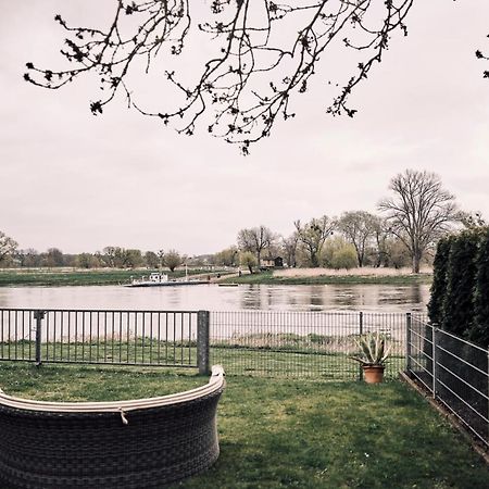 Отель Elbterrasse Woerlitz Ораниенбаум-Вёрлиц Экстерьер фото