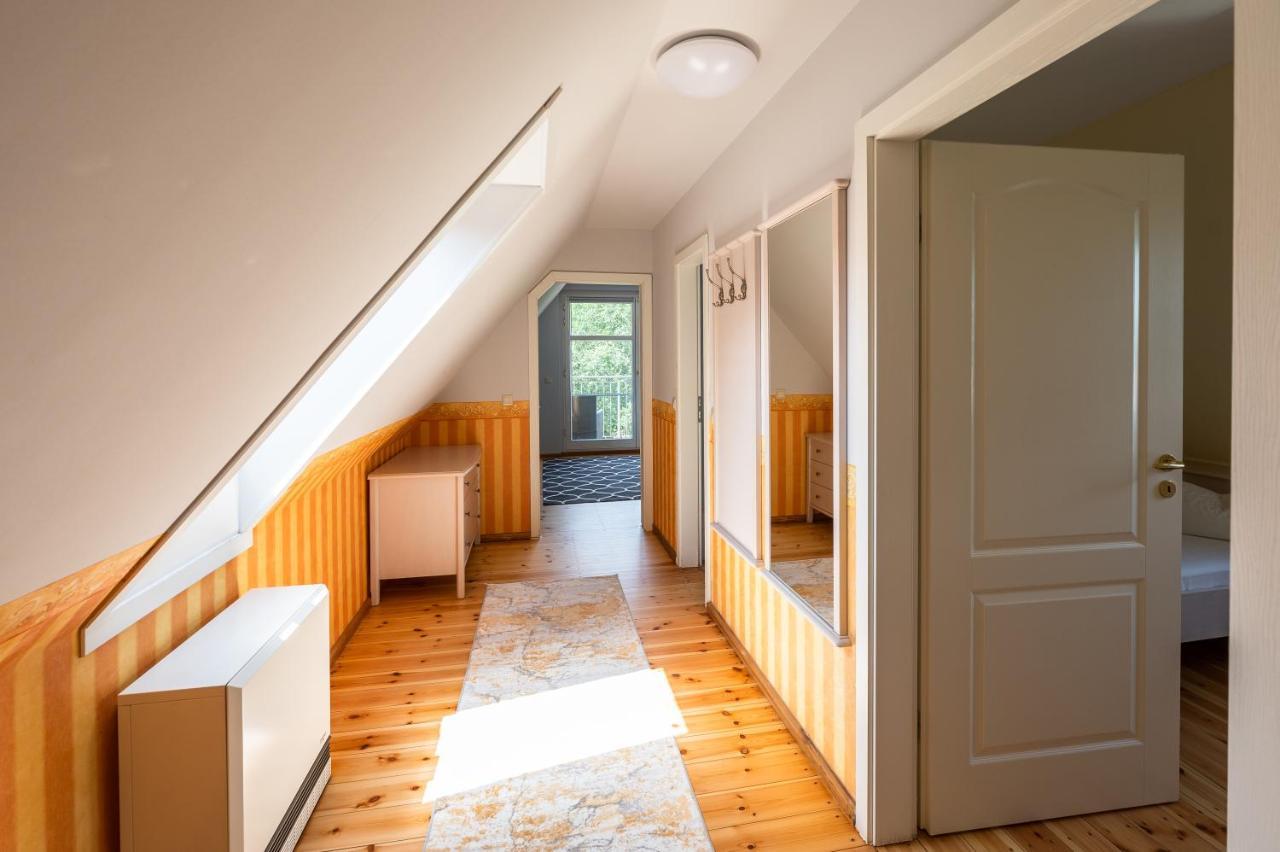 Отель Elbterrasse Woerlitz Ораниенбаум-Вёрлиц Экстерьер фото